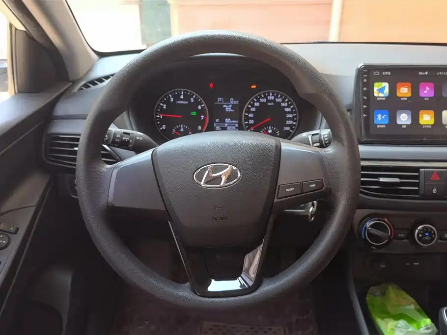 Hyundai Elantra 2020 — фото 15