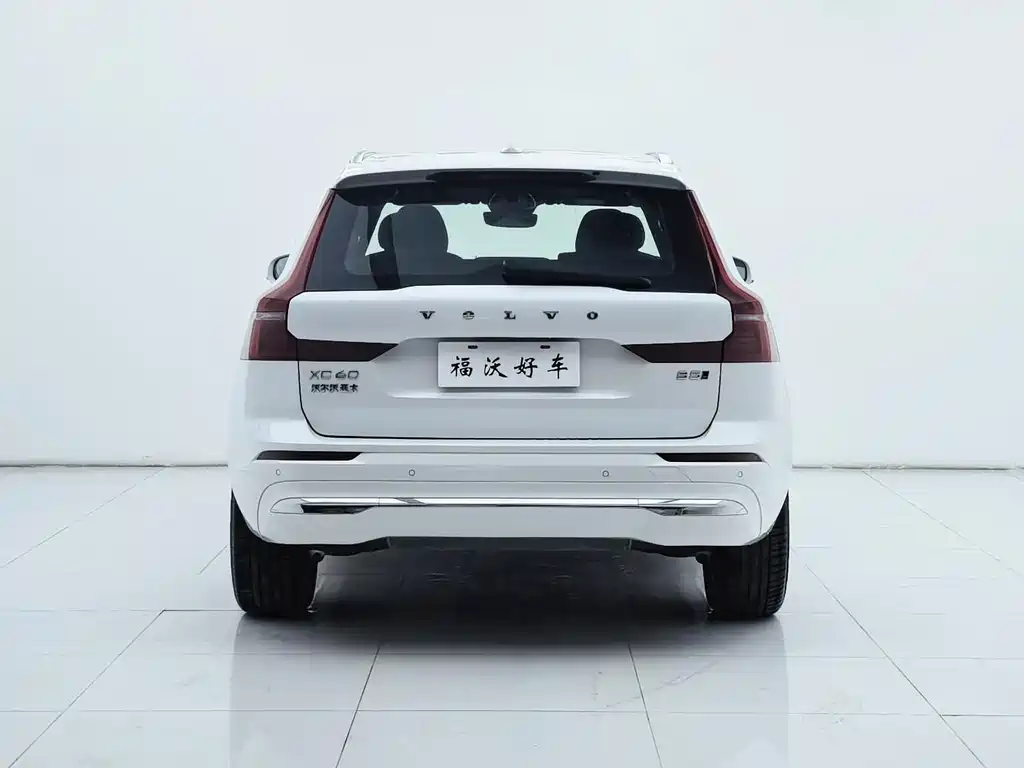 Volvo XC60 2025 — фото 31