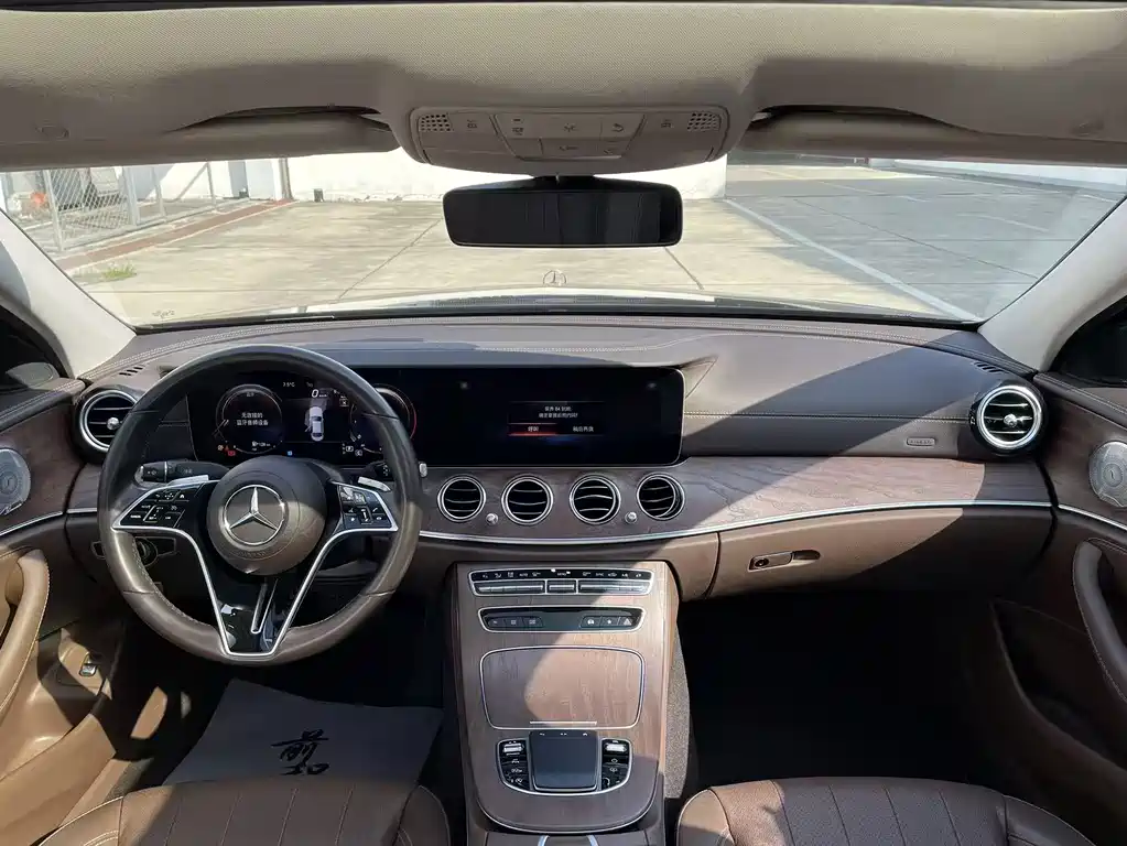 Mercedes-Benz E-Class 2023 — фото 5