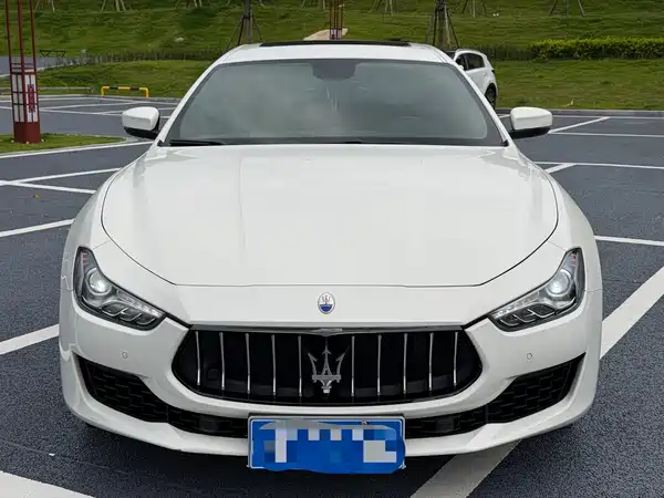 Maserati Ghibli 2021