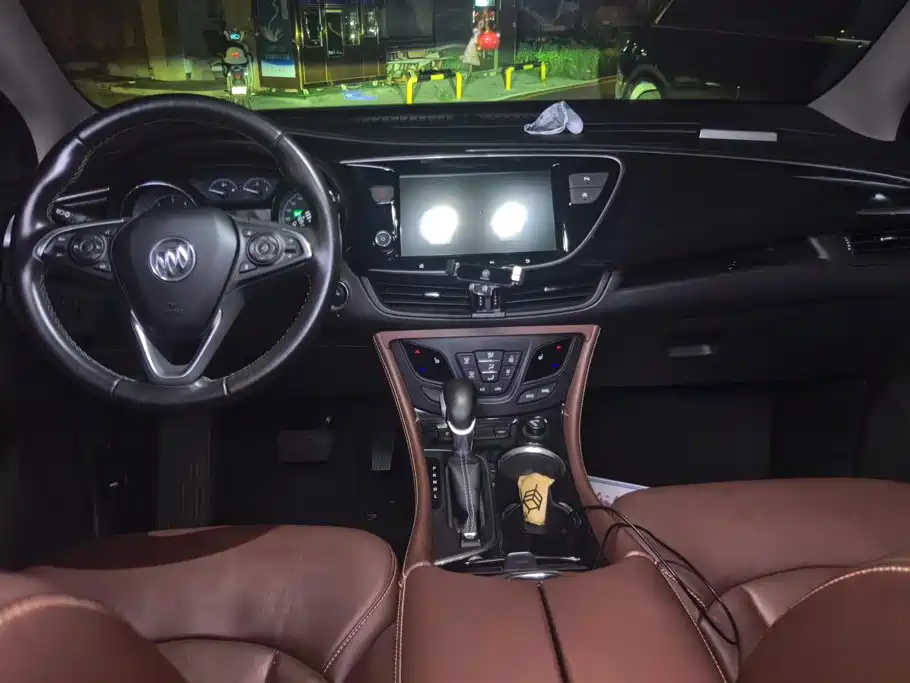 Buick Envision Plus 2020 — фото 12