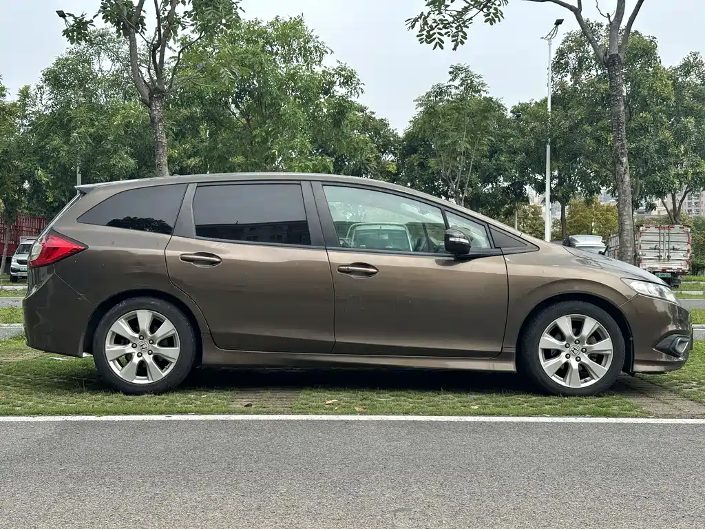 Honda Jade 2015 — фото 4
