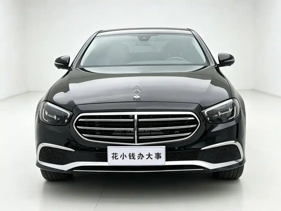 Mercedes-Benz E-Class 2023 — фото 2