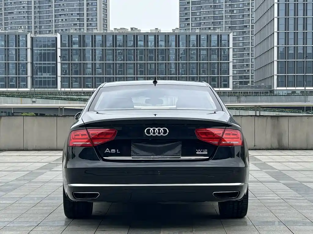Audi A8 2013 — фото 5