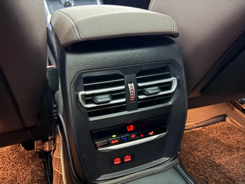 BMW 3 Series 2021 — фото 14