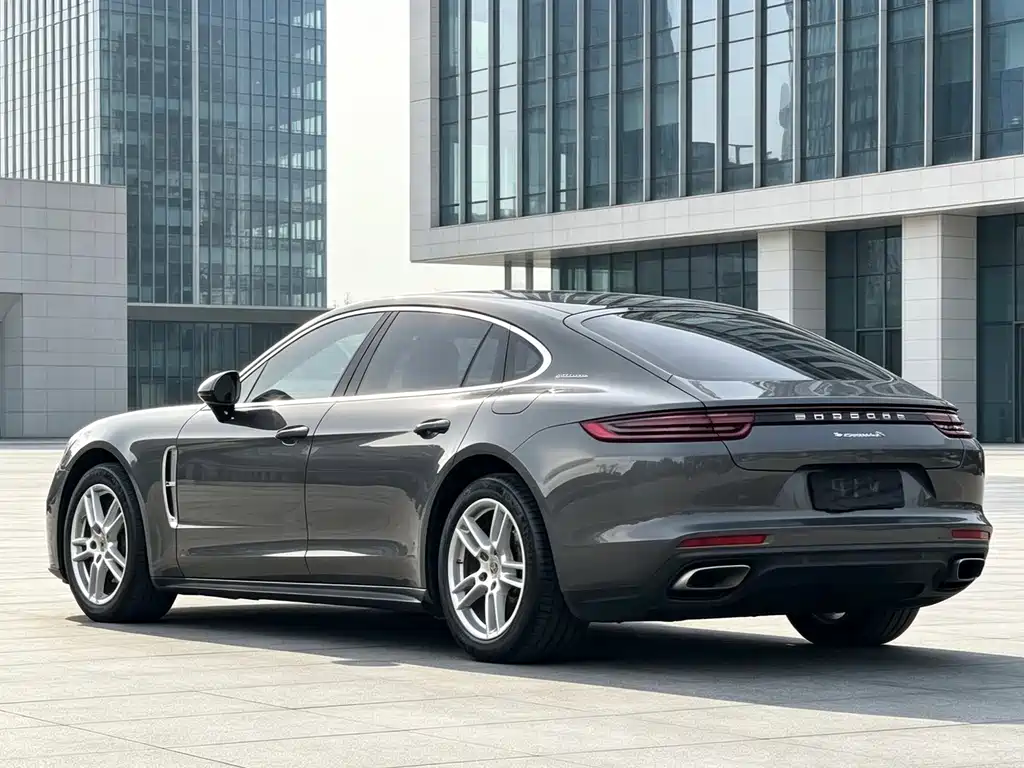 Porsche Panamera 2017 — фото 9