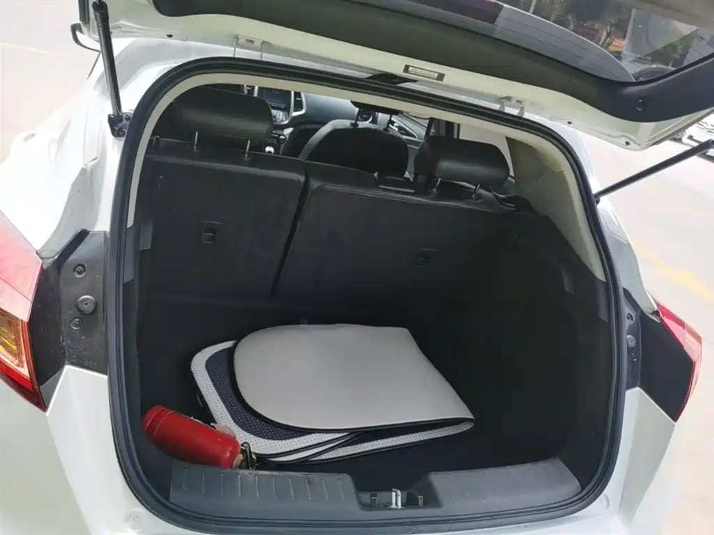 Changan Eado XT 2015 — фото 19