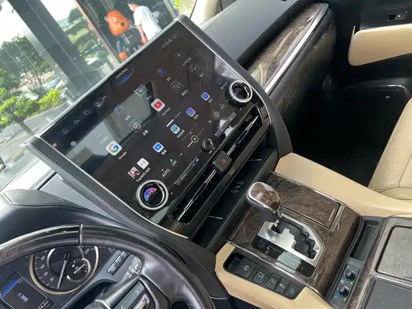 Toyota Alphard 2018