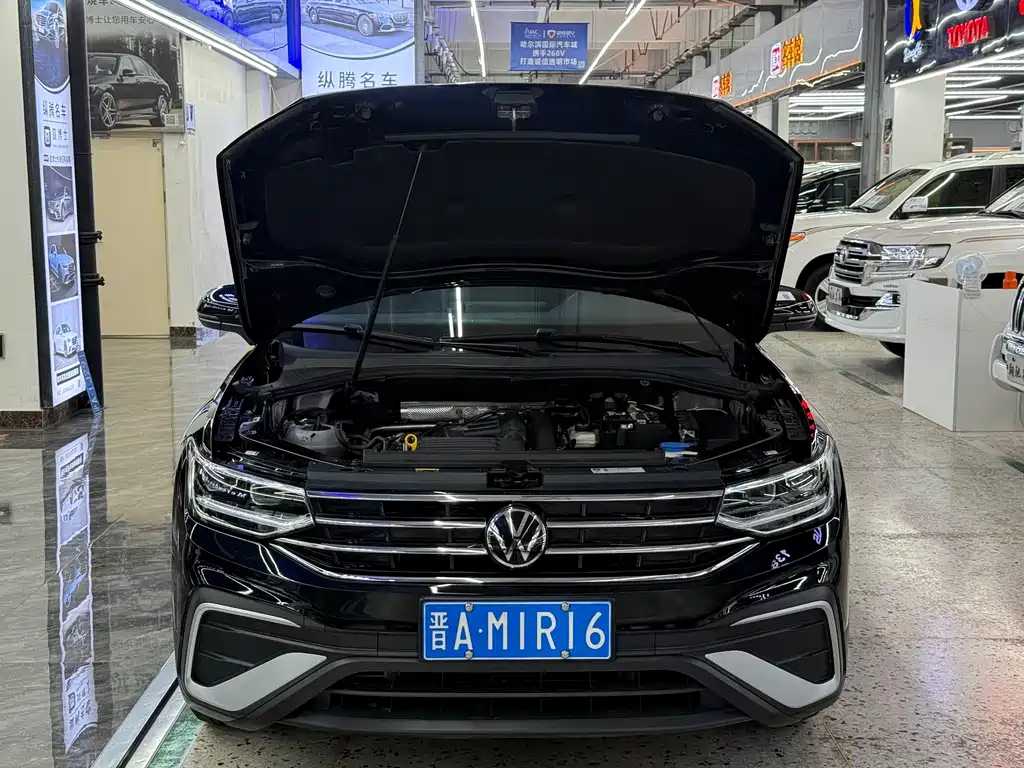 Volkswagen Tiguan L 2023
