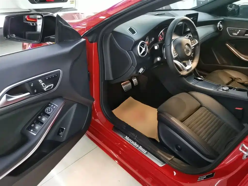 Mercedes-Benz CLA 2018 — фото 16