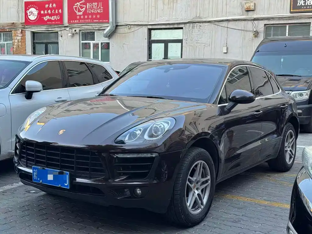 Porsche Macan 2018 — фото 1
