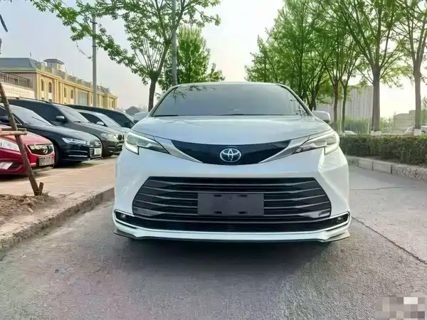 Toyota Sienna 2022