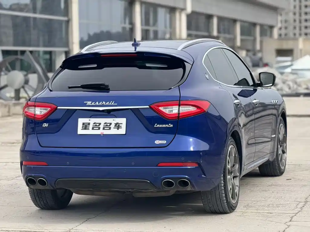 Maserati Levante 2019 — фото 12