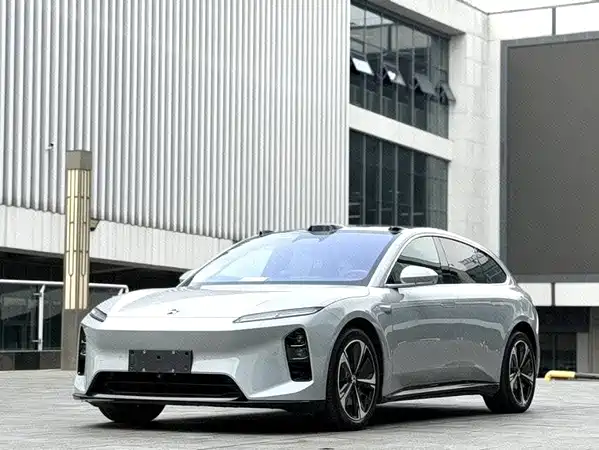 NIO ET5T 2025