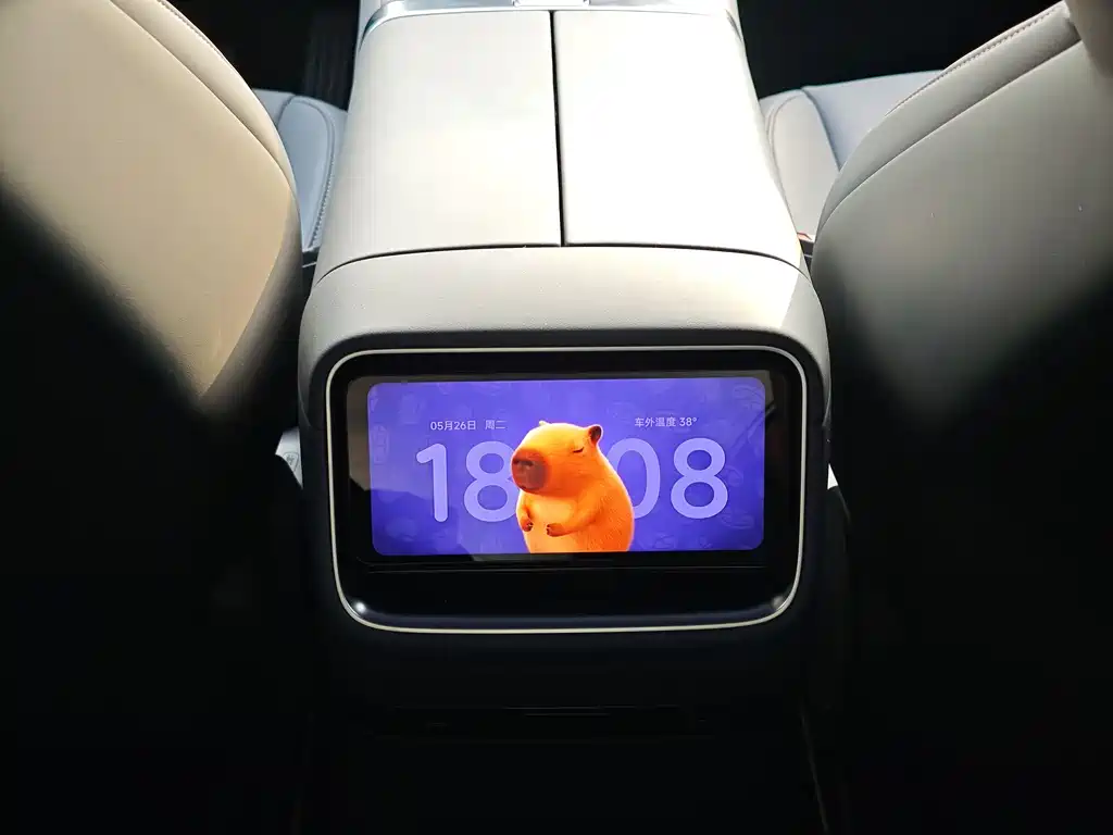 Xiaomi YU7 2025 — фото 14