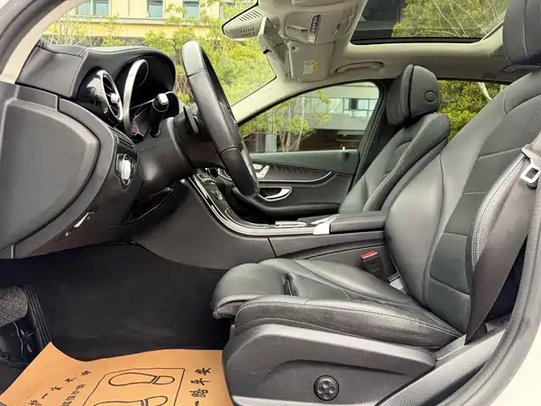 Mercedes-Benz C-Class 2019