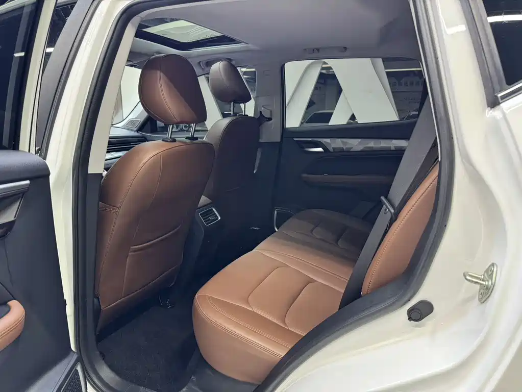 Geely Vision X6 2022 — фото 13
