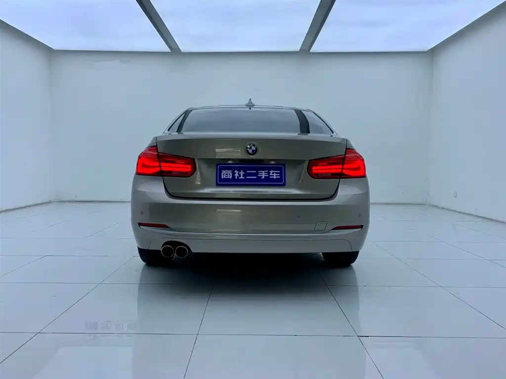 BMW 3 Series 2018 — фото 4