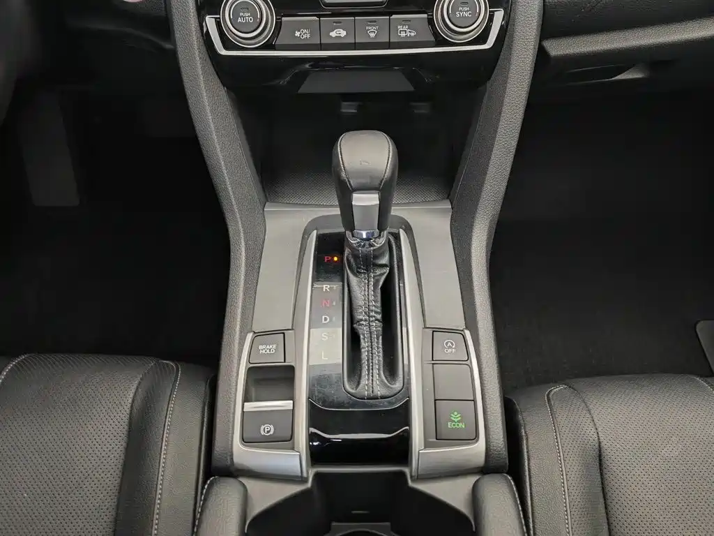 Honda Civic 2017 — фото 13