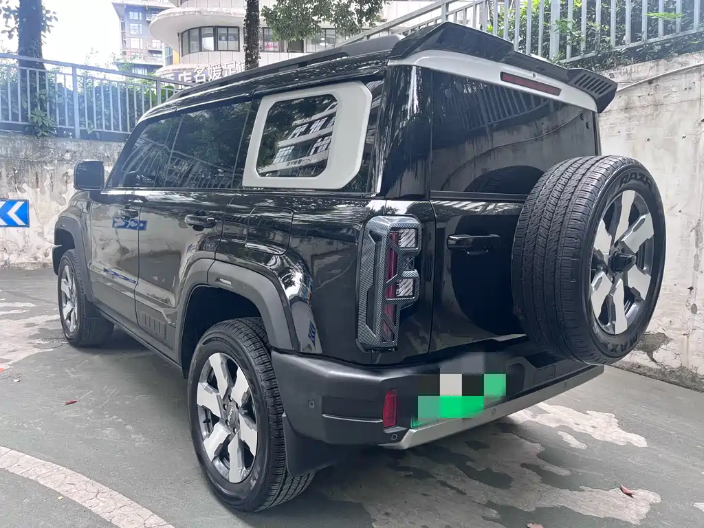 Beijing Off-Road BJ40 EREV 2025 — фото 17