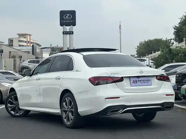 Mercedes-Benz E-Class 2022
