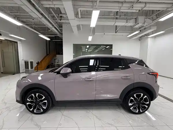 Lynk & Co 06 EM-P 2023