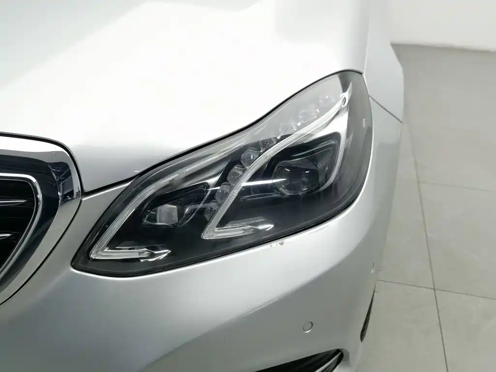 Mercedes-Benz E-Class 2015