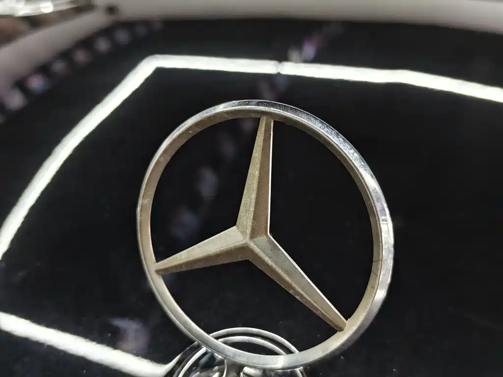 Mercedes-Benz E-Class 2017 — фото 23