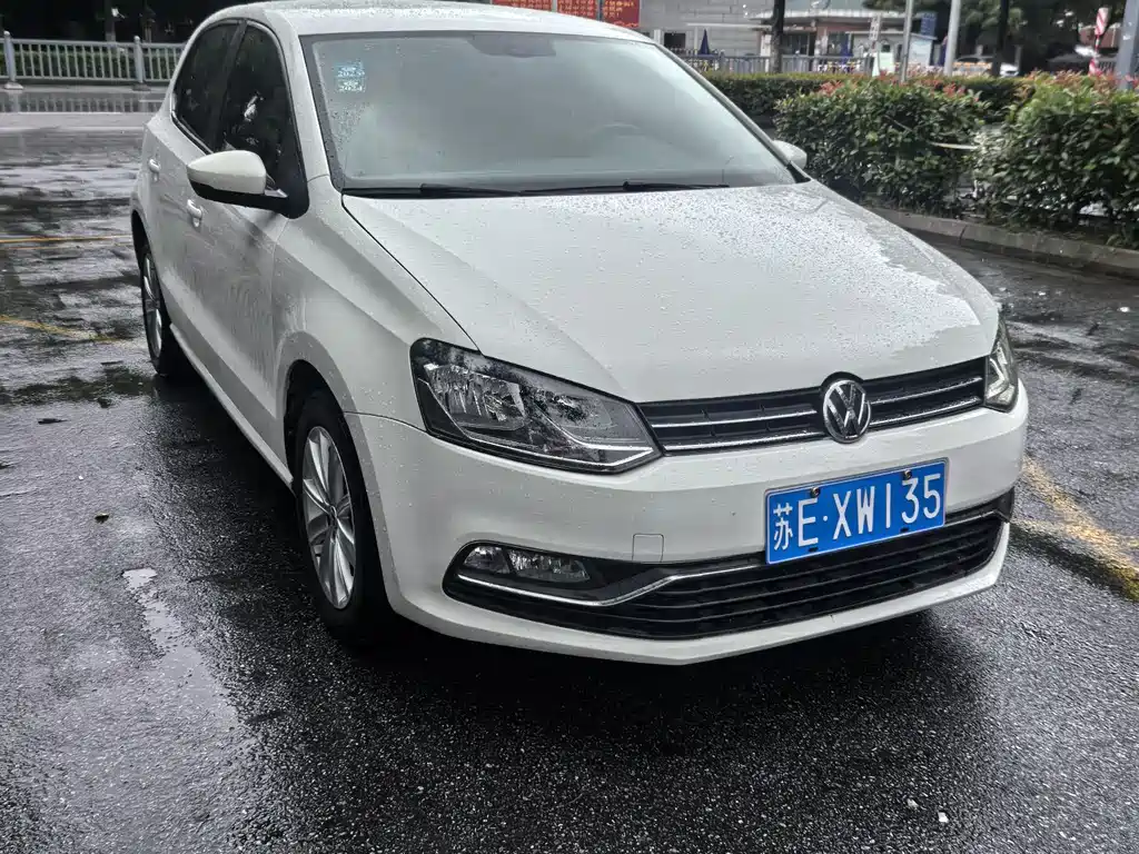 Volkswagen Polo 2015