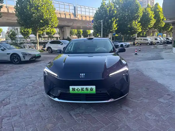 Buick Zhijing L7 2025