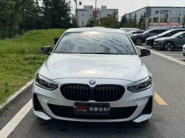 BMW 1 Series 2023