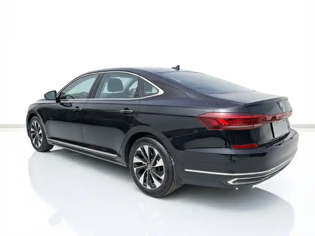 Volkswagen Passat 2021 — фото 6