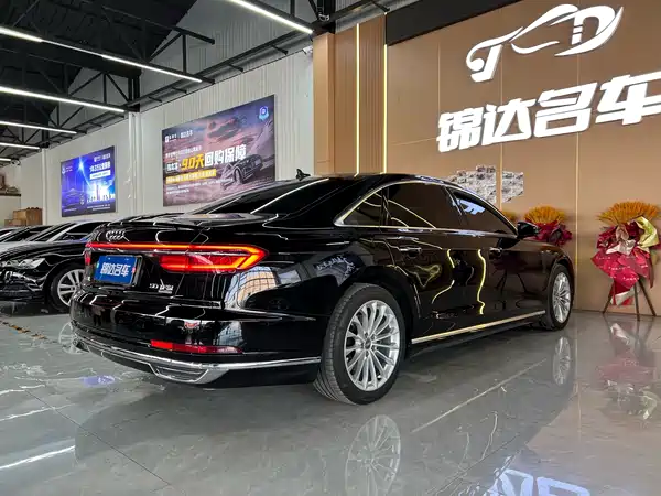 Audi A8 2021