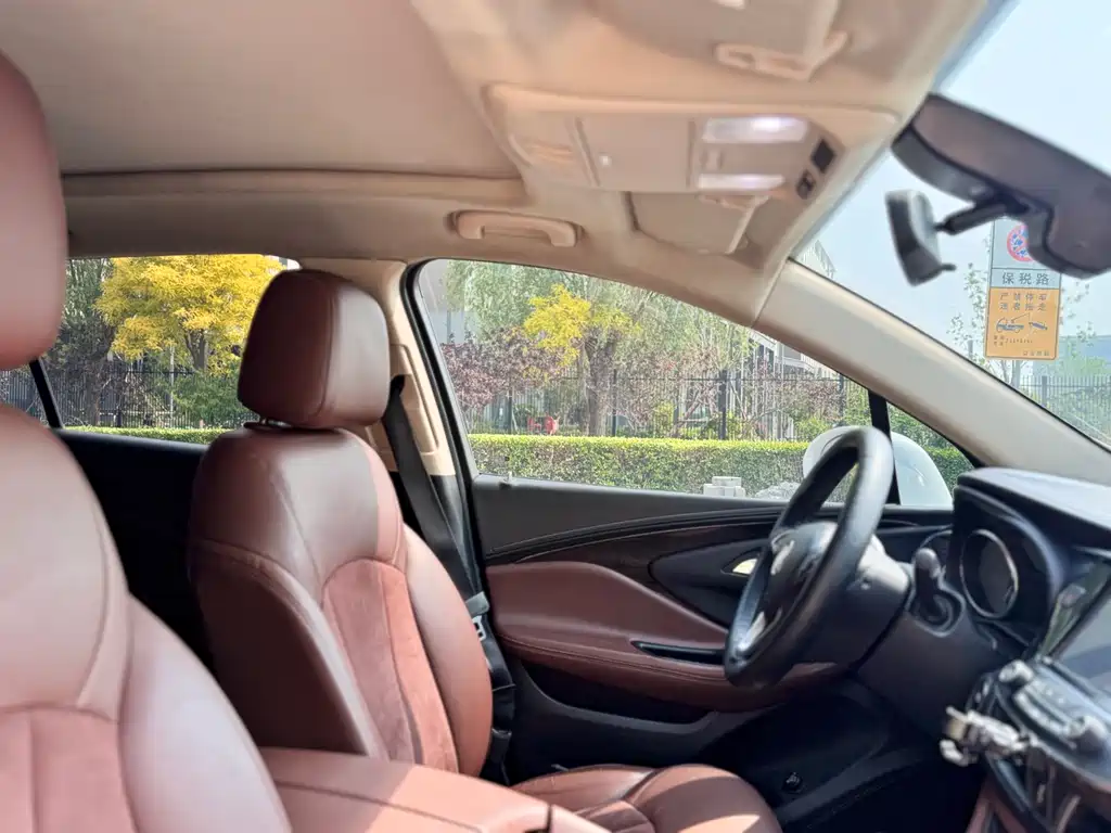 Buick Envision Plus 2017 — фото 16