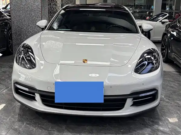 Porsche Panamera 2019