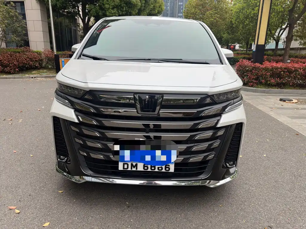Toyota Vellfire 2024 — фото 2