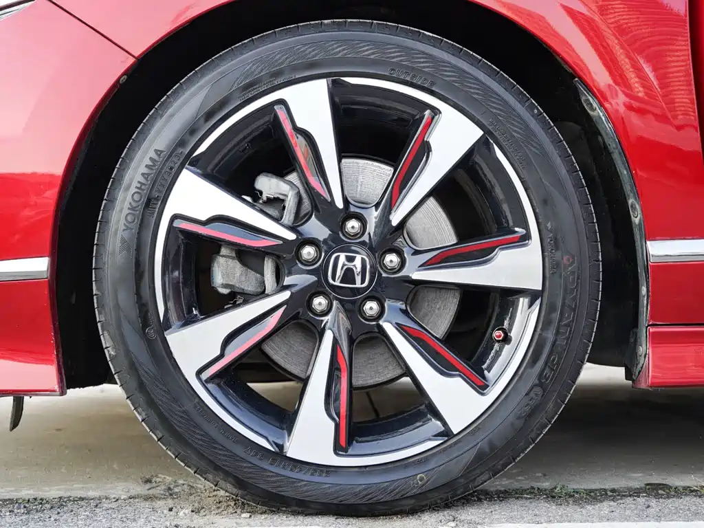 Honda Spirior 2015 — фото 16