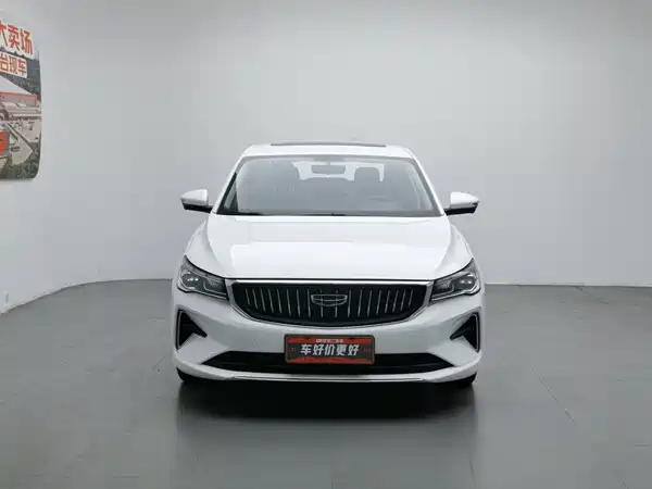 Geely Emgrand 2024