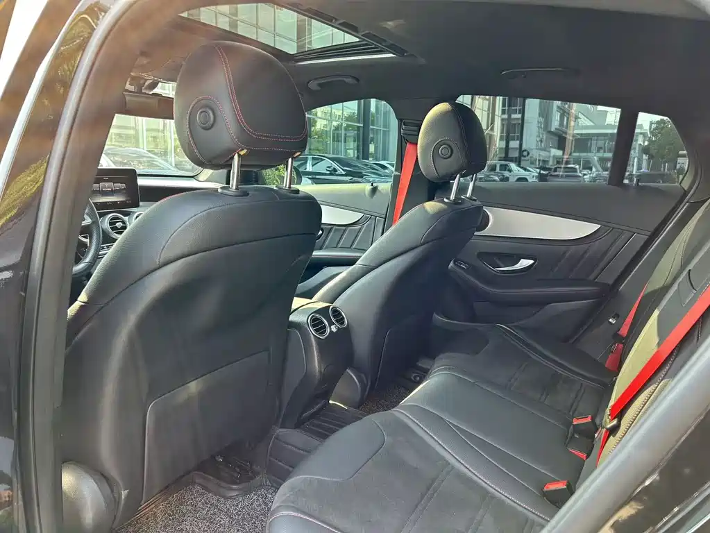 Mercedes-Benz GLC Coupe AMG 2018 — фото 12