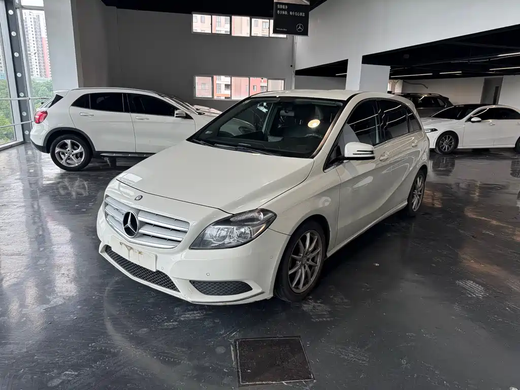 Mercedes-Benz B-Class 2013