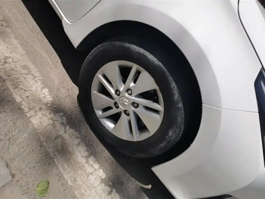 Toyota Corolla 2015