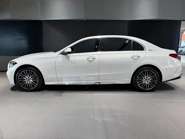 Mercedes-Benz C-Class 2023