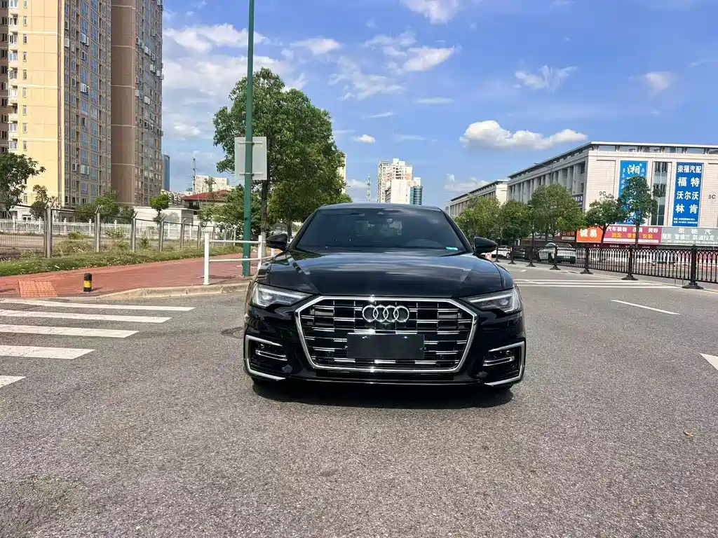 Audi A6L 2025 — фото 2
