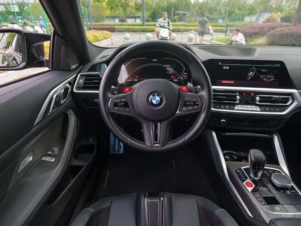 BMW M4 2023 — фото 8