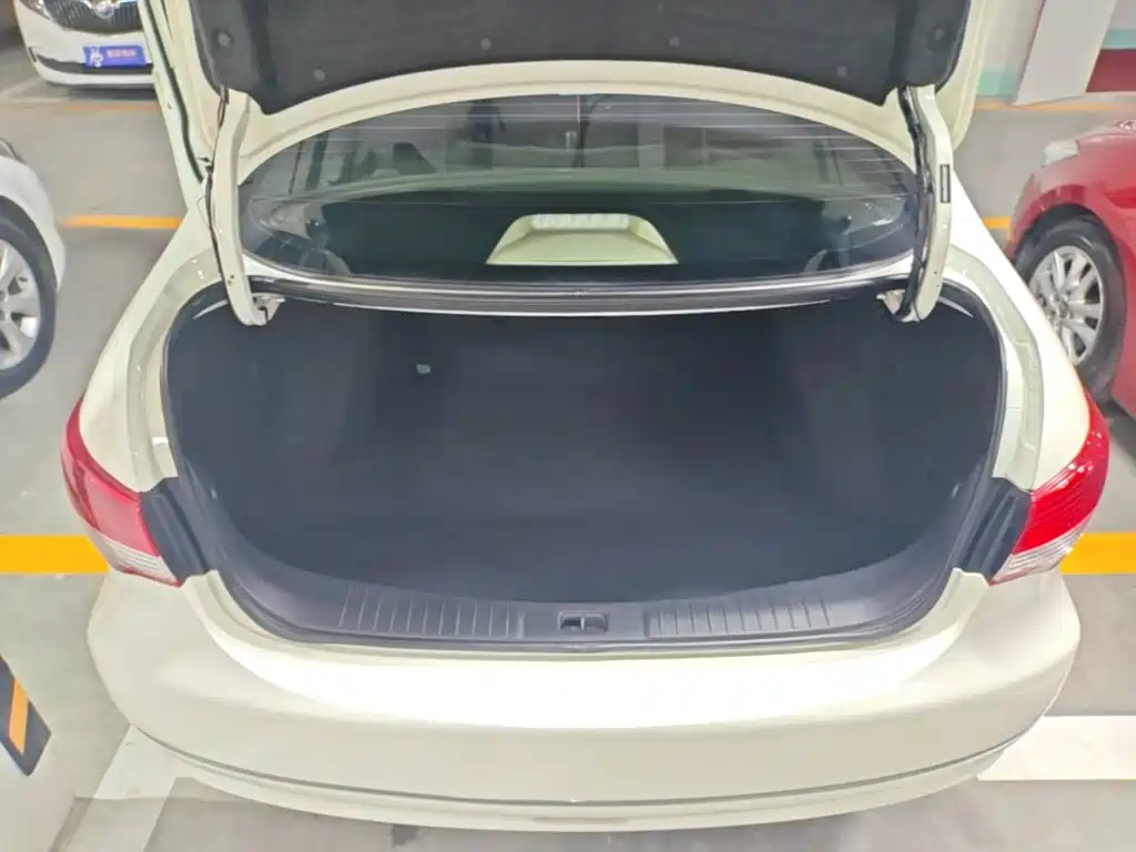 Nissan Sylphy 2016 — фото 19