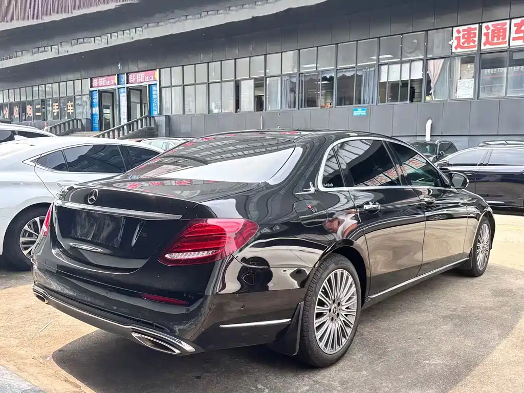 Mercedes-Benz E-Class 2020 — фото 6