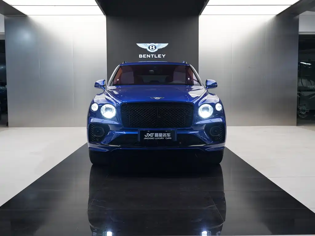 Bentley Bentayga 2021 — фото 2