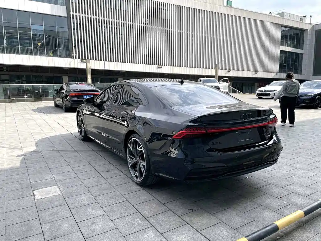 Audi A7L 2024 — фото 7