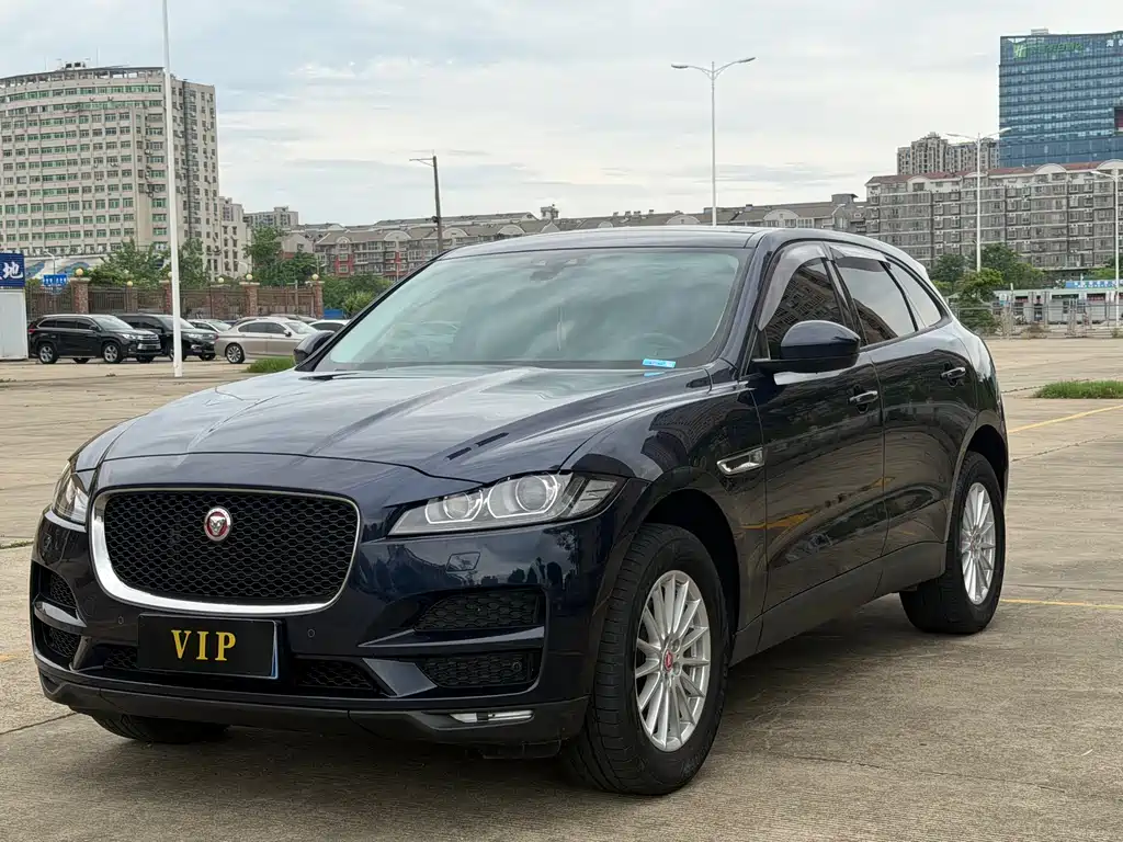 Jaguar F-PACE 2018 — фото 1