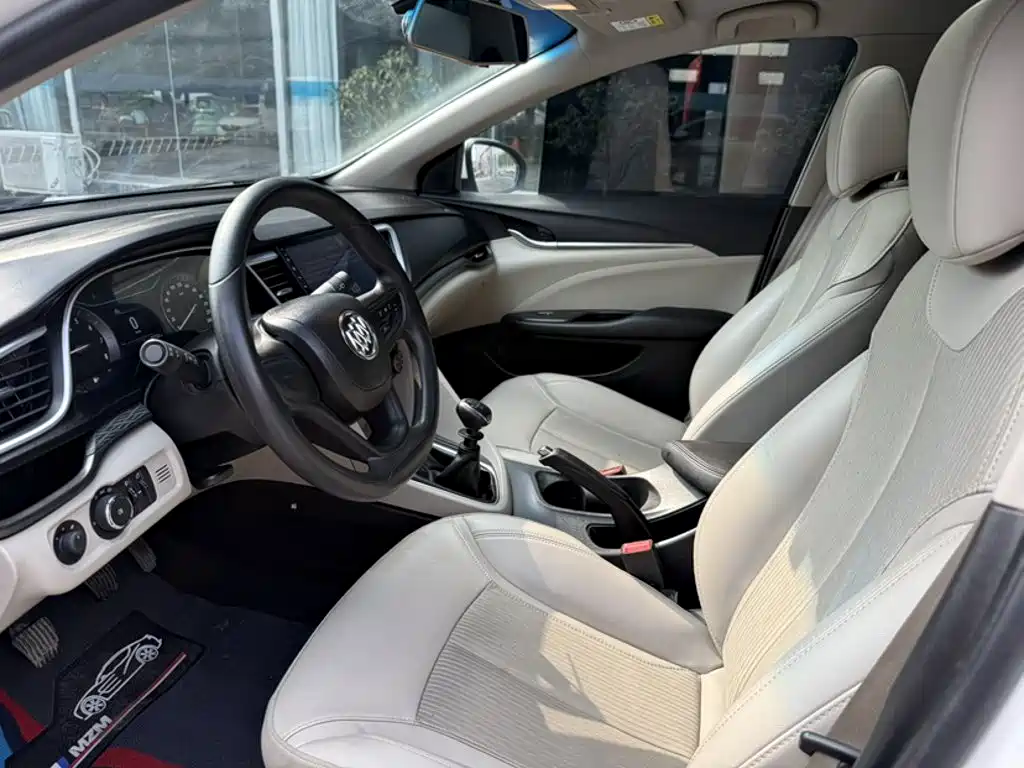 Buick Excelle 2017 — фото 14